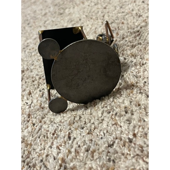 Rock Creek Metal Craft Sculpture: The BOSS Female Woman - Picture 6 of 6